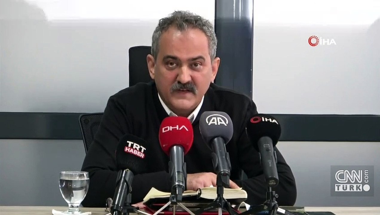 Son dakika... Deprem bölgesinde okullar ne zaman açılacak? Bakan Özer tarihleri açıkladı!
