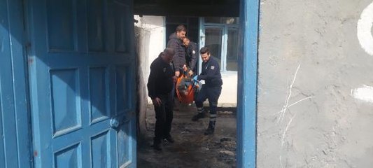 TARTIŞTIĞI KİŞİLER TARAFINDAN TÜFEKLE BACAKLARINDAN VURULDU