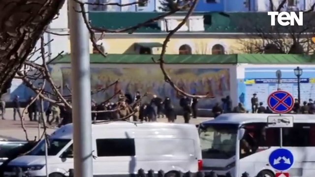 لقطات متداولة لوصول الرئيس الأمريكي جو بايدن إلى العاصمة الأوكرانية كييف