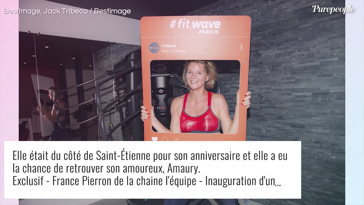 "Mon séjour prend une autre tournure" : France Pierron (L'Équipe)  au lit avec son compagnon tatoué, in love elle se lâche