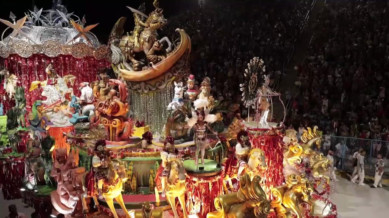 Ausgelassene Karnevalsstimmung in Rio de Janeiro