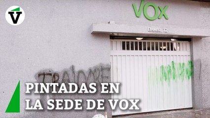 La sede de Vox amanece con pinturas ofensivas tras las insinuaciones de Olona