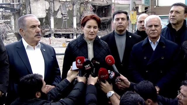 Akşener, Deprem Bölgesi Diyarbakır'da: Bıktık Milletin İradesini Hiçe Sayan Saygısız, Kaba, Nobran Atanmışların Tavır ve Davranışlarından. Bu...