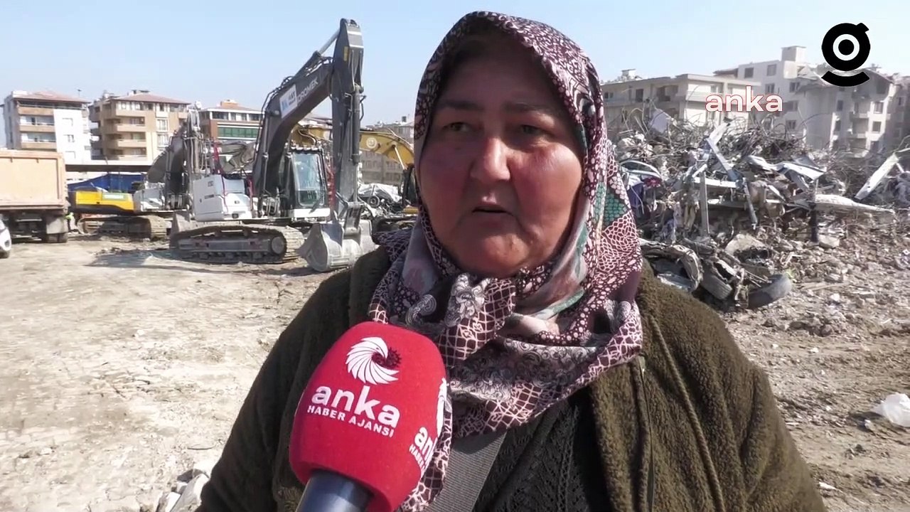 Oğlu, gelini ve torunu için Çanakkale'den Hatay'a geldi: Eğer cesedi, parçası bile varsa razıyız, yeter bu işkence son bulsun