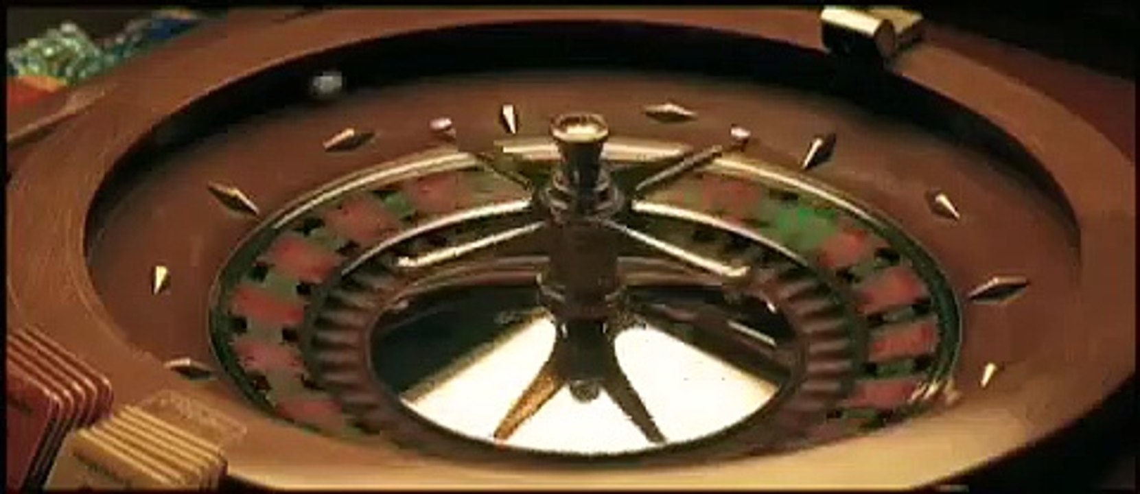 Qui perd gagne! | movie | 2004 | Official Trailer