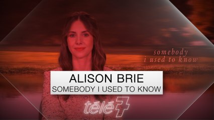 Alison Brie (Somebody I used to know) : “Être dirigée par mon mari, c’est bien plus facile”