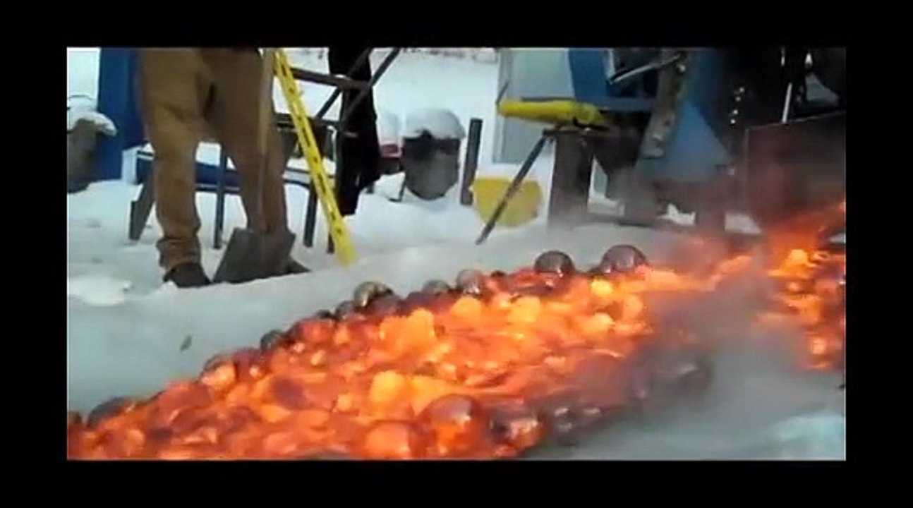 Lava Poured on Ice!