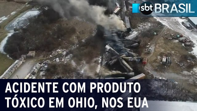 Acidente de trem espalha carga tóxica e afeta vilarejo em Ohio