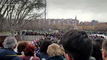 Vecinos de Madrid Río se manifiestan contra la tala de árboles