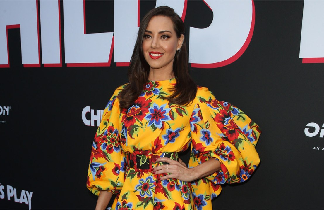 Aubrey Plaza robó una nota del escritorio de Joe Biden en la Casa Blanca
