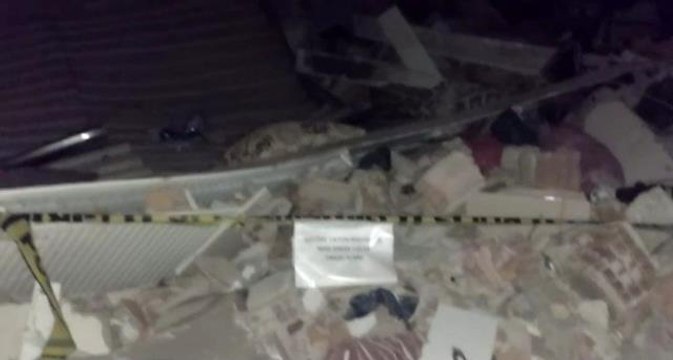 Hatay'daki depremde Osmaniye'deki boş bir bina çöktü