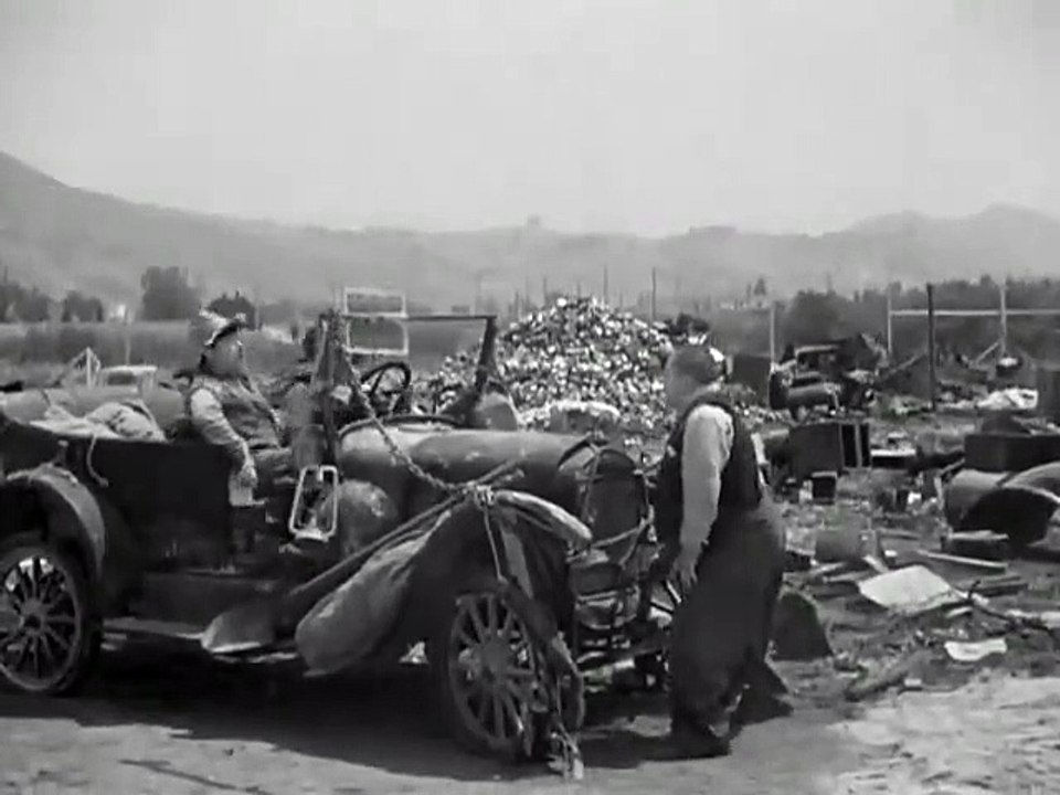 The Three Stooges - Se1 - Ep25 HD Watch