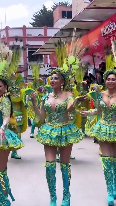Carla Ortiz carnaval de oruro 2023