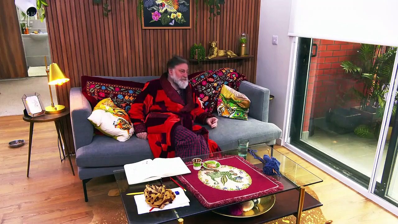 The Circle (UK) - Se2 - Ep17 HD Watch