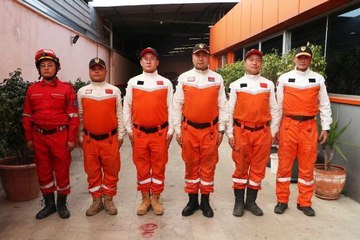 ENKAZDAN 6 KİŞİYİ KURTARAN ÇİNLİ EKİPTEN MA SHENG: BİNALAR KAĞIT GİBİ ÇÖKMÜŞTÜ