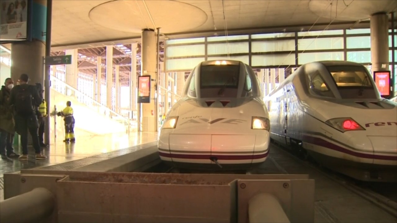 Für 258 Mio. Euro: Spanische Bahn bestellt zu große Züge