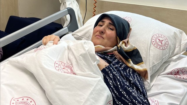 Depremde üç oğlunu kaybeden anne: Hep anneler yaşamış, çocuklar ölmüş