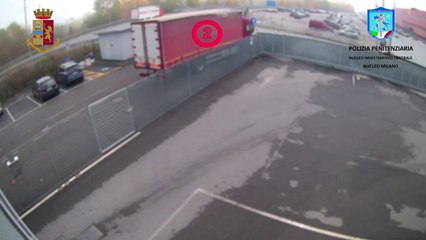 La rapina a tenaglia della banda dei tir: così hanno assaltato un camion con merce per 3 milioni
