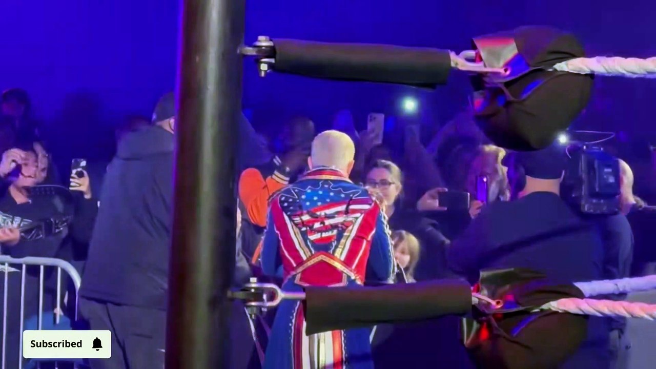 Cody Rhodes vs Seth Rollins Full Match - WWE Live Event