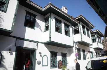 Tarihi Kaleiçi'ndeki işgalci otelin tahliyesi gerçekleştirildi