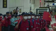 Çin'e Dönen Kurtarma Ekipleri Havaalanında Çiçeklerle Karşılandı