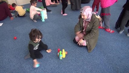 DEPREMZEDE ÇOCUKLAR İÇİN YURTLARDA 'MORAL' ETKİNLİĞİ