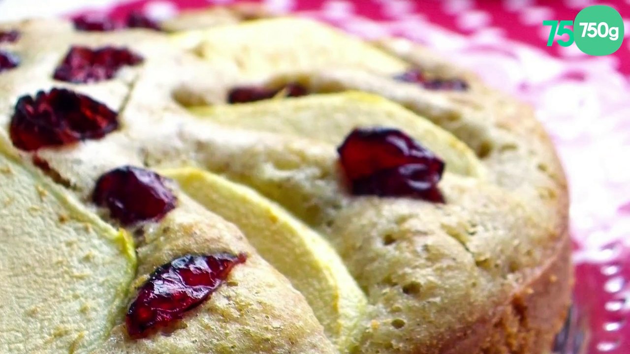 Moelleux à l'épeautre, aux pommes et cranberries
