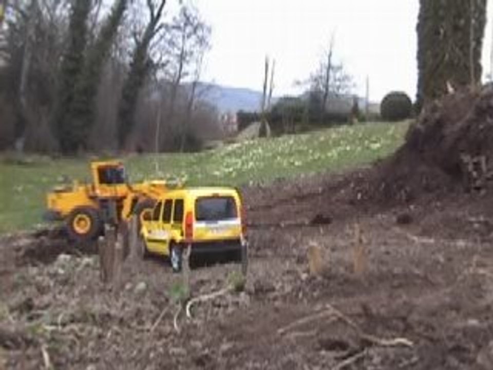 Komatsu WA 600 radiocommandé