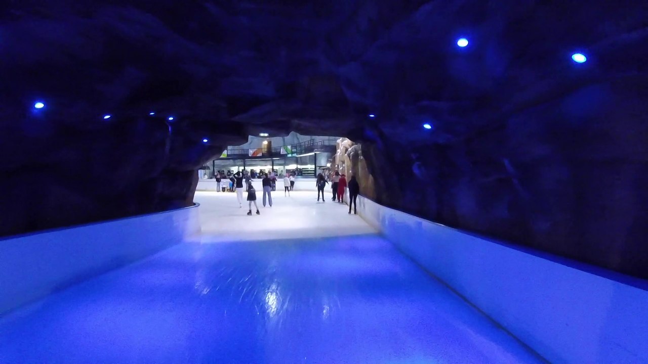 Les givrés à la Patinoire