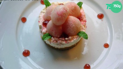 Cheesecakes à la rose et aux litchis
