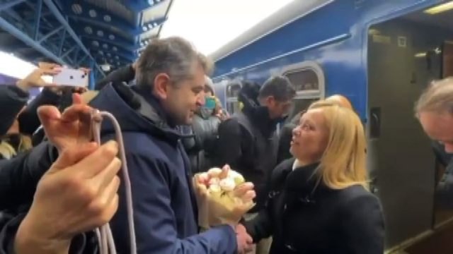 Giorgia Meloni in Ucraina, viaggio simbolico ma anche concreto