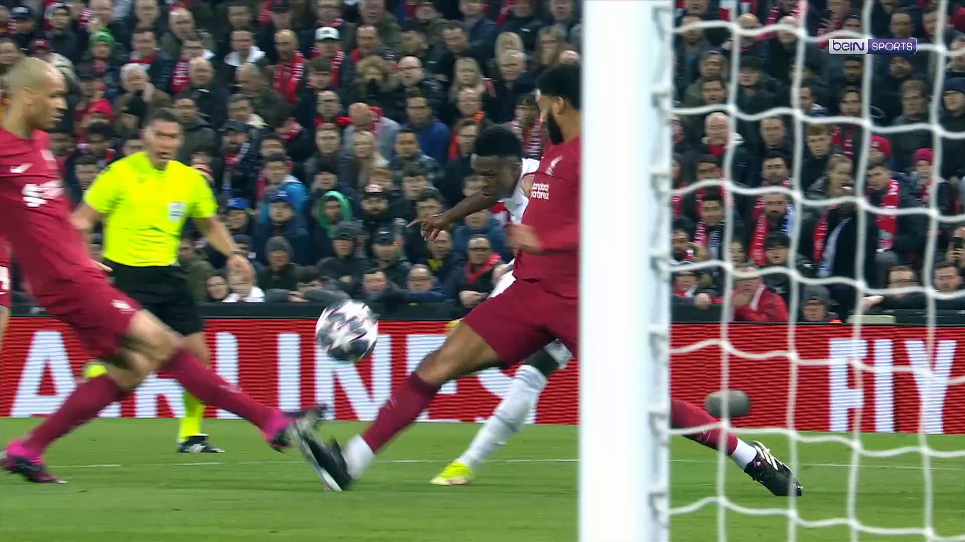 Ligue des Champions - Benzema et le Real font d'Anfield leur jardin !