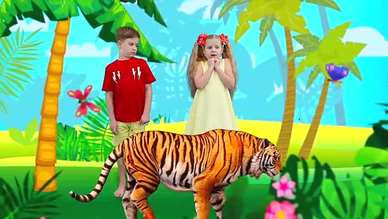 Diana and Roma Lost City Adventure with Ryan's World Toys