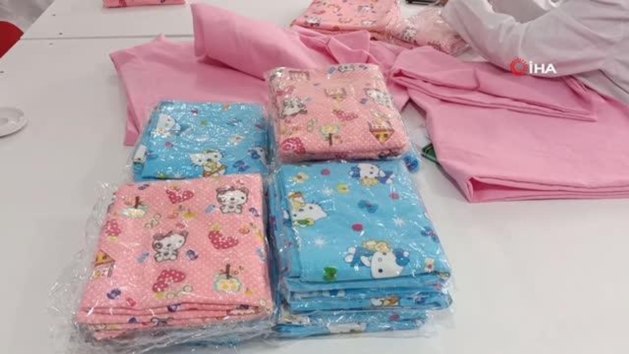 Depremzedeler üşümesin diye gece gündüz çalışıy...