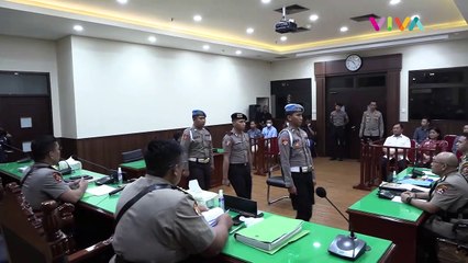 Bharada E Pakai Seragam Lengkap Jalani Sidang Kode Etik