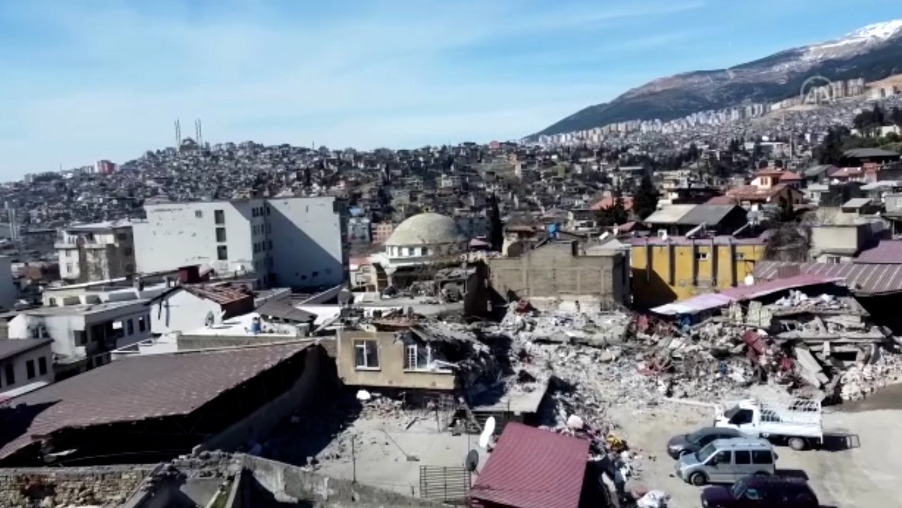 Depremler Tarihi Maraş Çarşısı'na da zarar verdi
