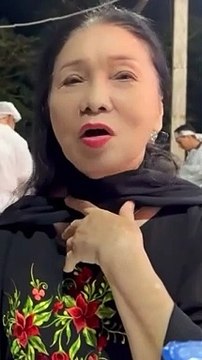 NSND Bạch Tuyết lý giải khi tươi cười trong đám tang NS Thiên Kim