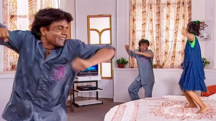 Rajpal Yadav Dances With Little Girl