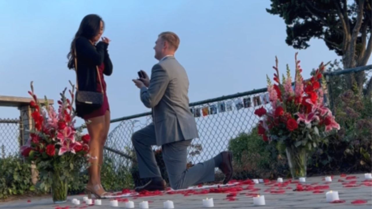 Surprise Proposal - Girl left awe struck when boyfriend turns date night into a marriage proposal
