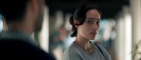 Perempuan Bergaun Merah | Trailer 1