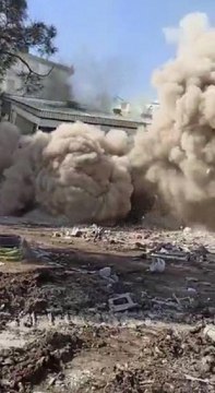 DİYARBAKIR'DA KONTROLLÜ YIKIMDA 10 KATLI BİNA ÇÖKTÜ; O ANLAR KAMERADA
