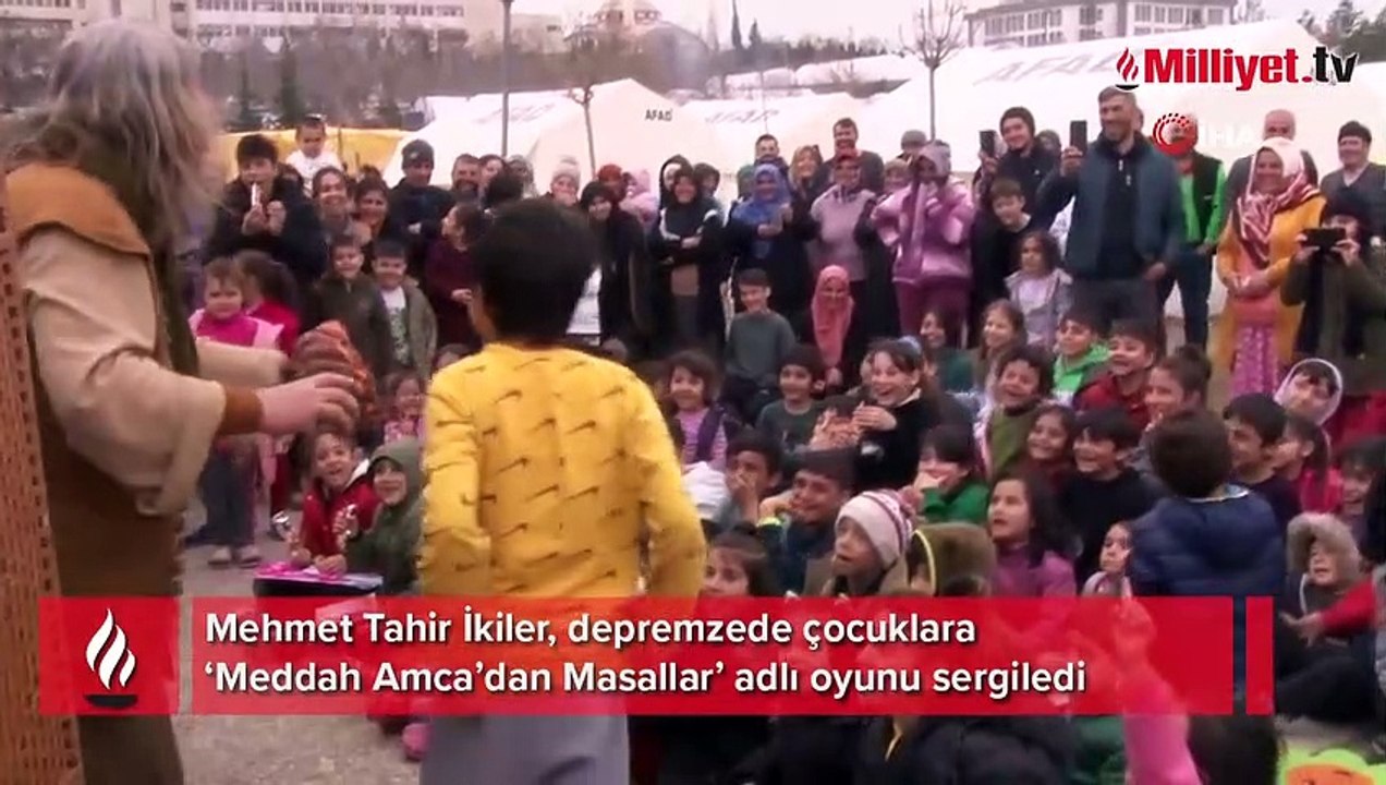 Depremzede çocuklara ‘Meddah Amca’dan masallar
