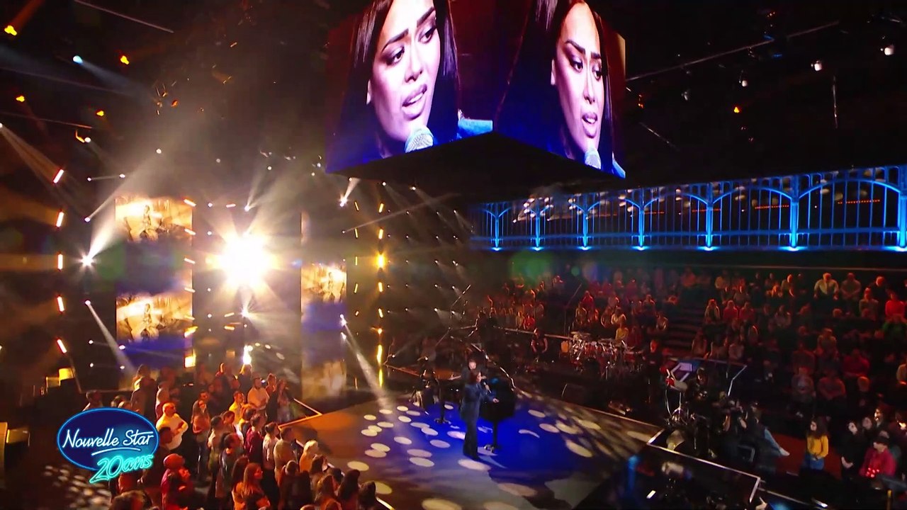 Marianne James en larmes après la prestation d'Amel Bent dans les 20 ans de "Nouvelle Star" sur M6
