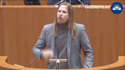 Podemos califica de “puta basura” y “redomada mierda” la propuesta de Vox de proteger placas y símbolos franquistas