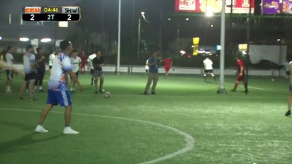 Floresita hace topless en pleno partido