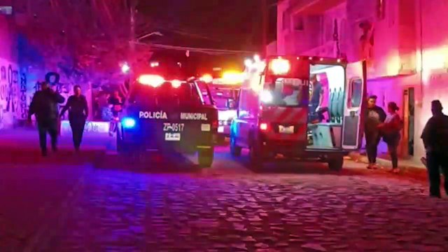 Tres hombres fueron atacados a balazos afuera de una tienda de abarrotes en Zapopan