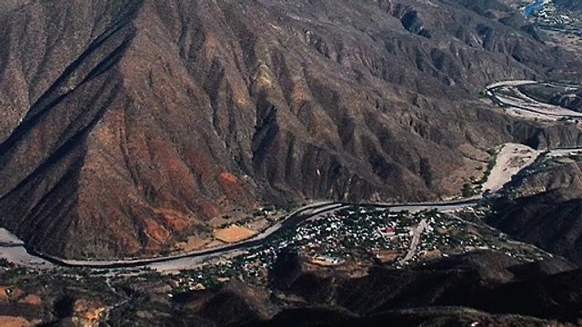 Tres sicarios muertos y dos oficiales heridos, fue el saldo de una balacera en Urique, Chihuahua