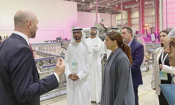 أبوظبي تدشن أكبر مزرعة في العالم للزراعة العمودية