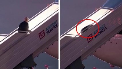 Biden'ın zor anları! Uçağa bindiği sırada merdivenlerde yere kapaklandı