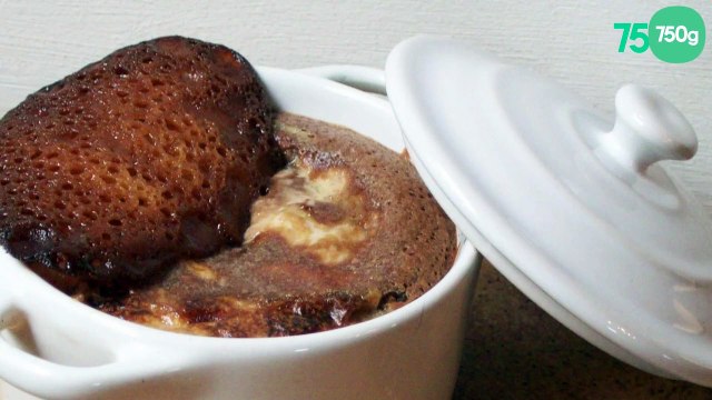 Moelleux au chocolat, cœur fondant au foie gras et tuile craquante